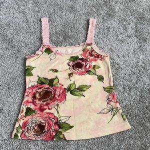 Beautiful floral summer top with crochet 🤩